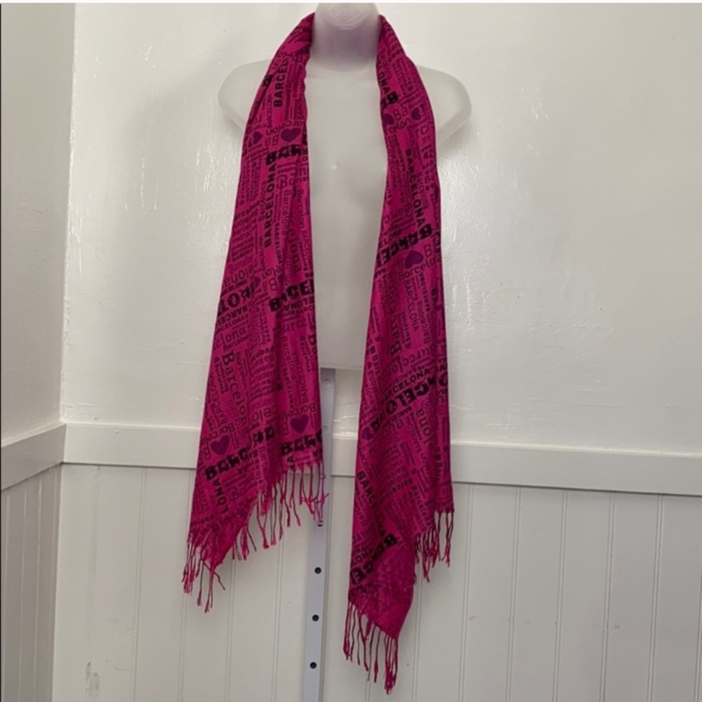 Vintage Black/Pink Women’s Barcelona Theme Scarf - Picture 3 of 6